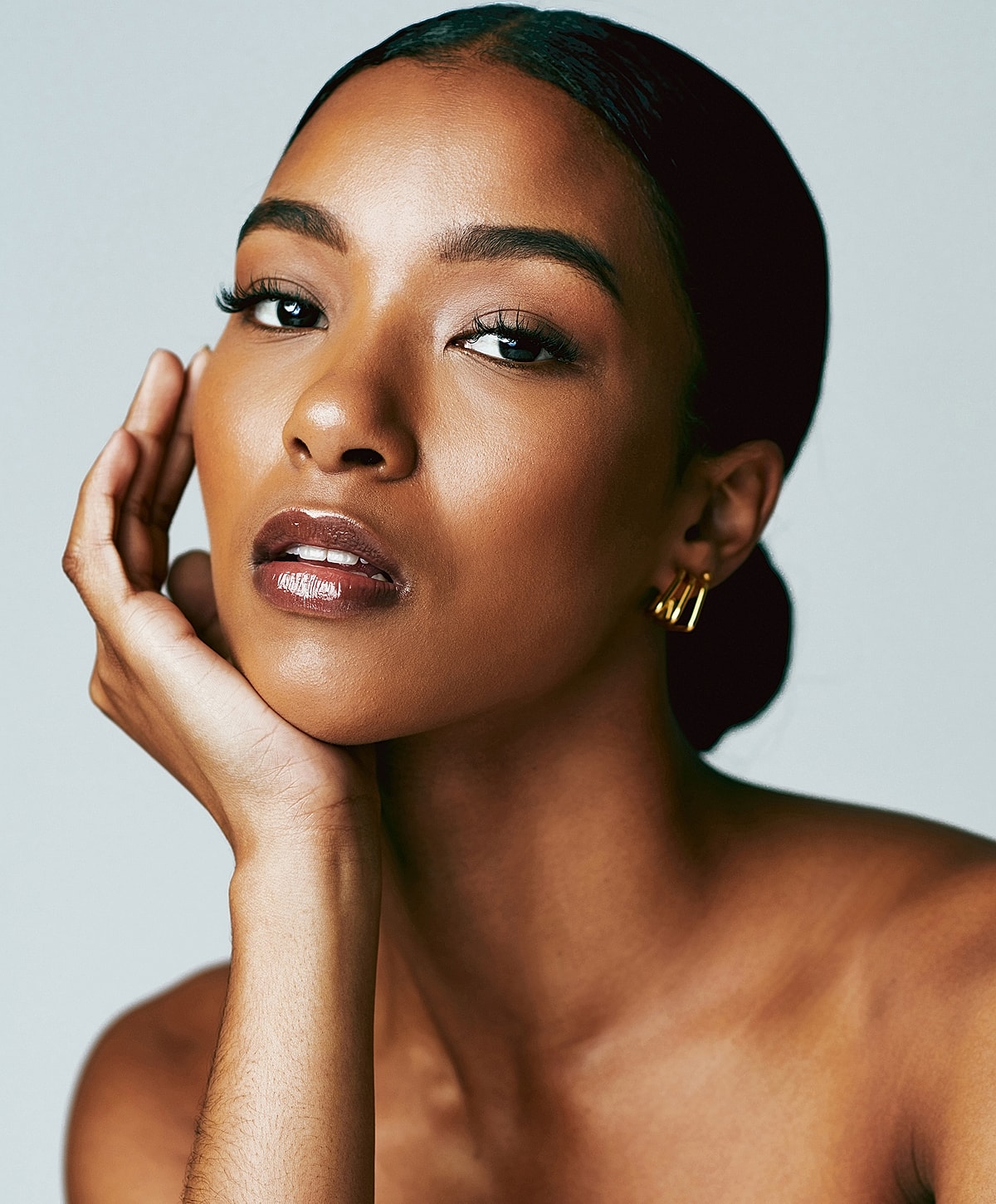 Charlotte, NC skin exfoliation model with elegant makeup.